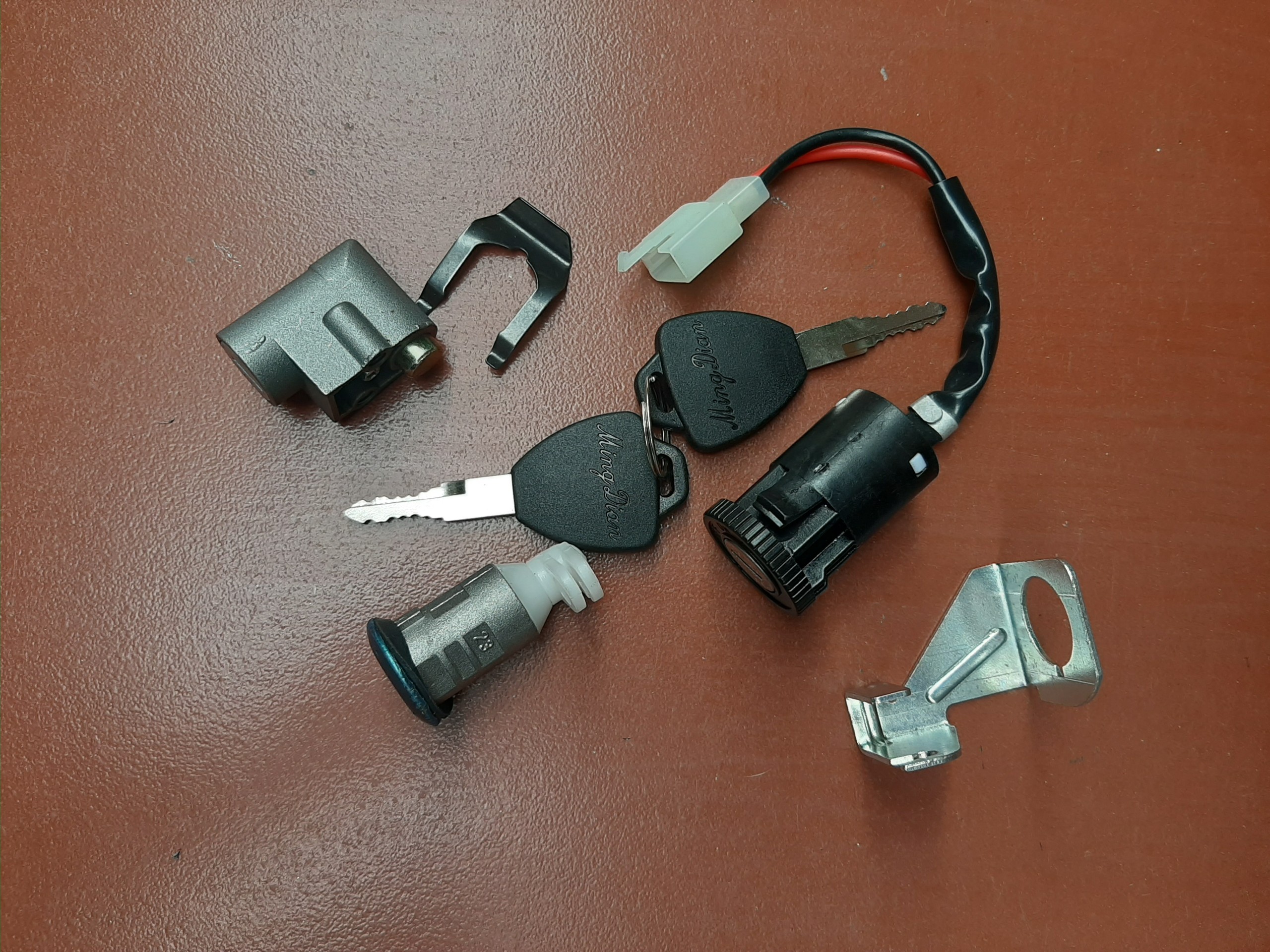 Bộ 3 khóa xe máy điện Xmen