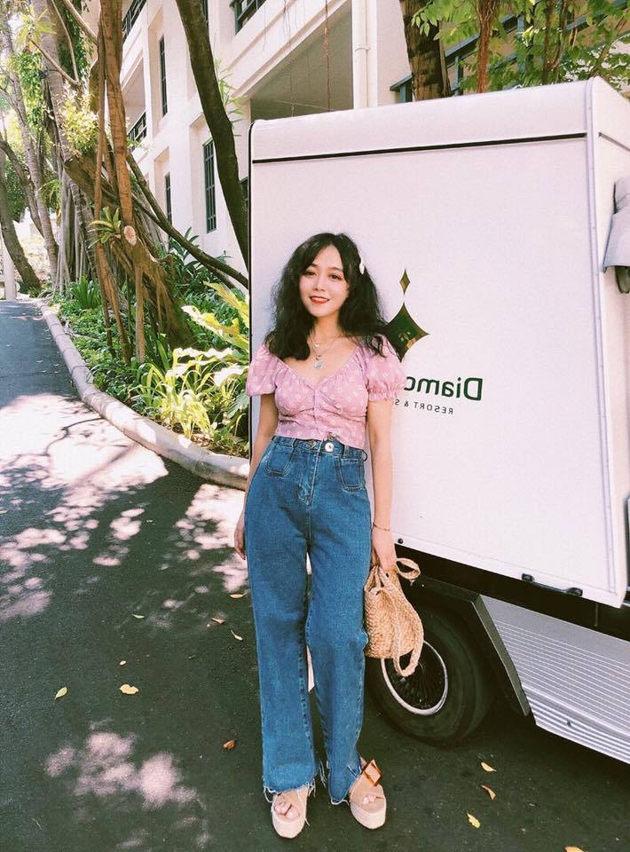 [HCM]ÁO CROPTOP HOA TÍM