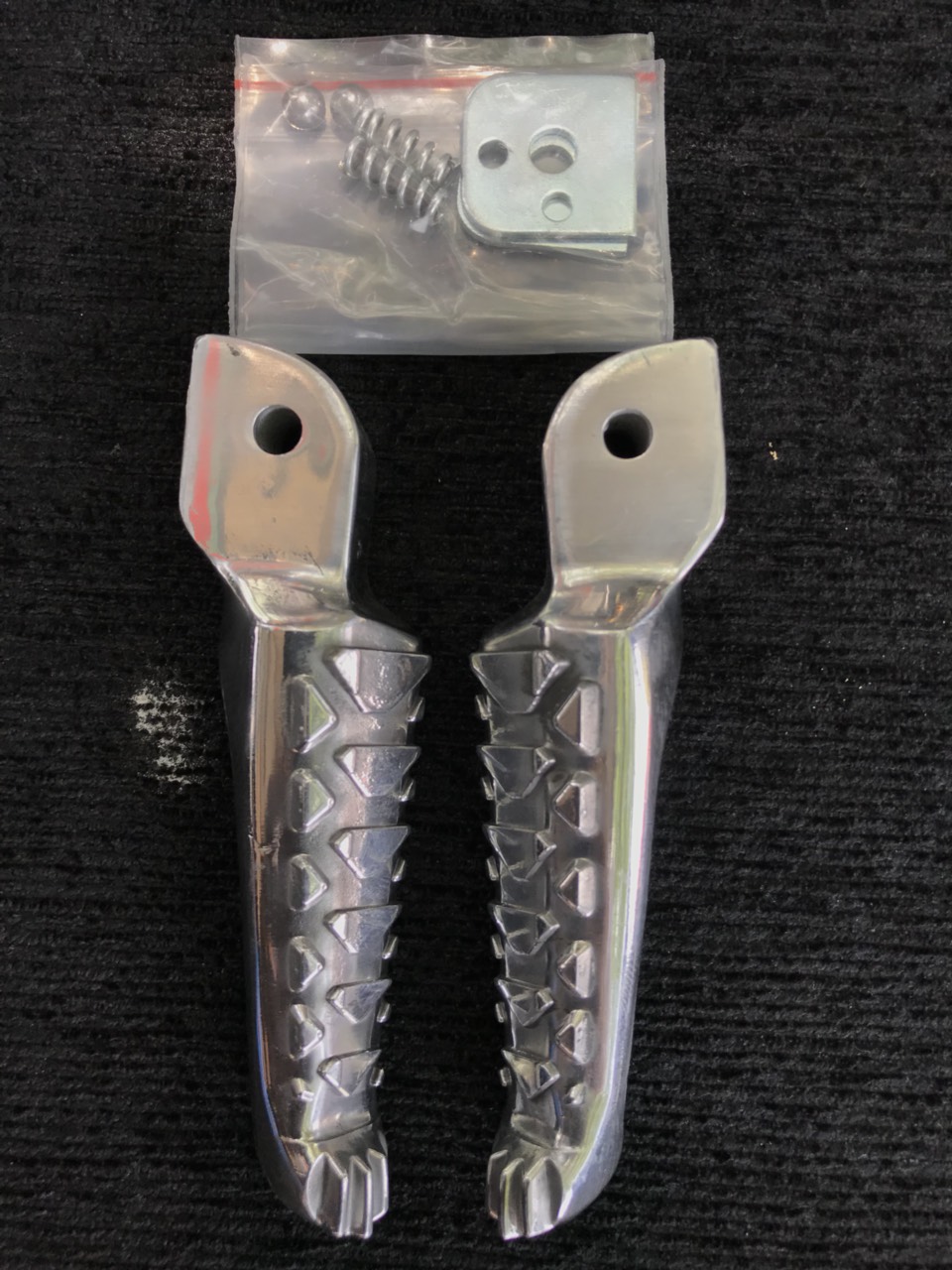 Crocodile car aluminum foot pegs