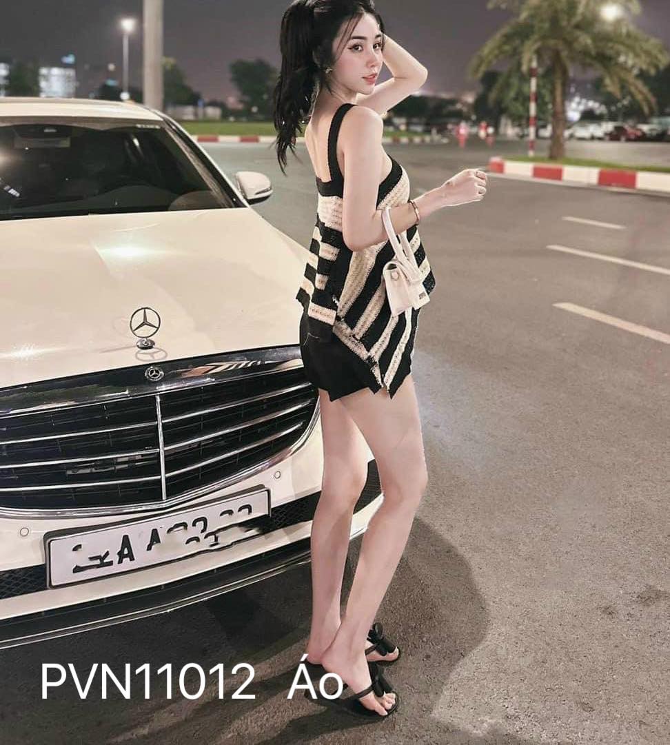 Áo sọc len yếm chéo cổ