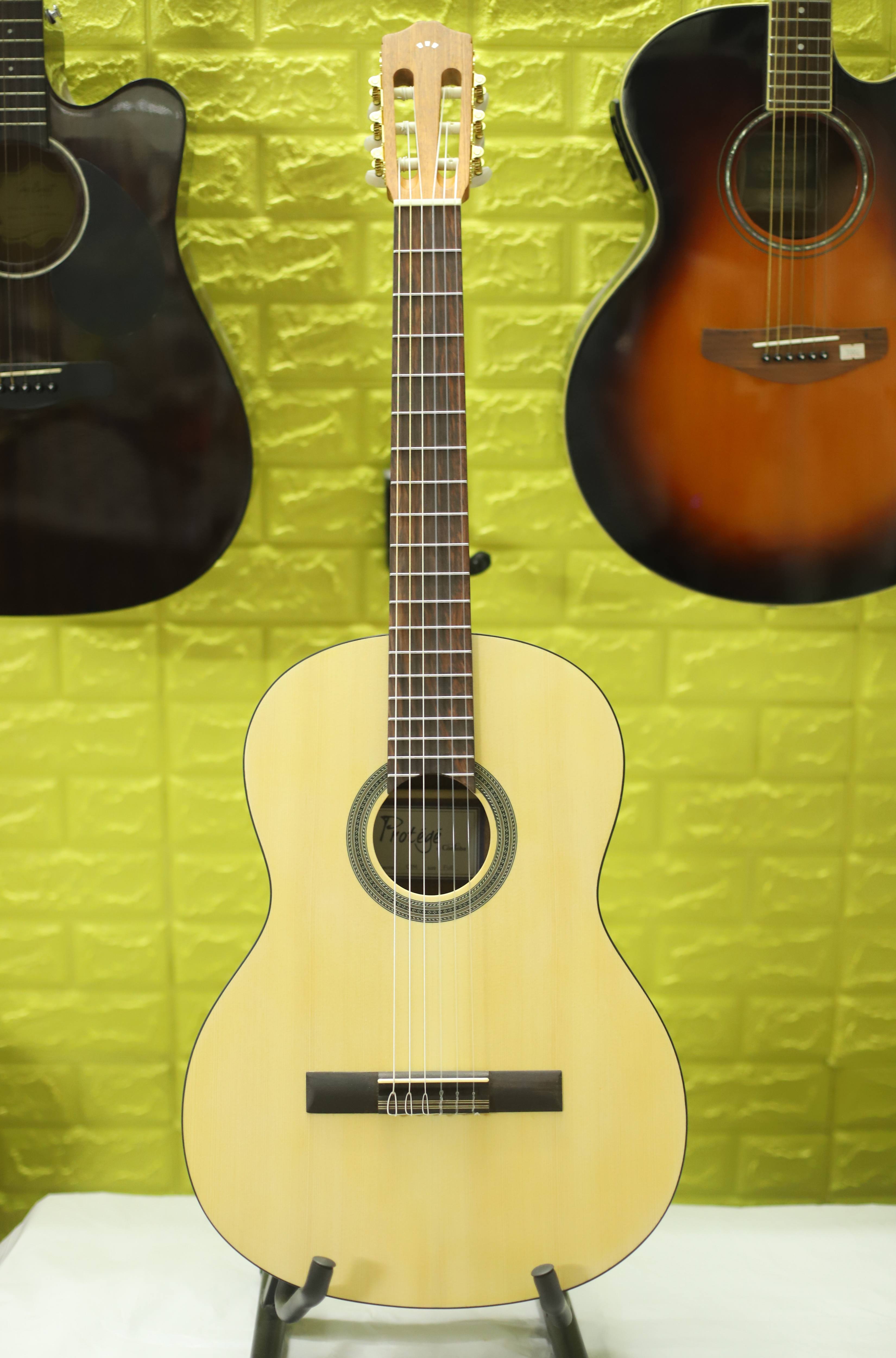 ĐÀN GUITAR CORDOBA NYLON PROTEGE C1M 02685
