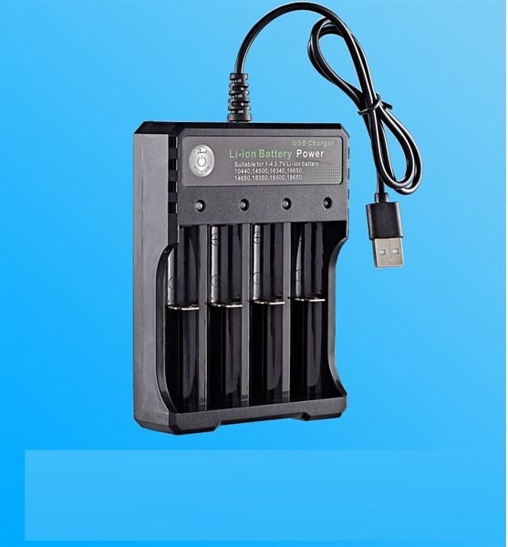 Bộ sạc 4 pin 18650