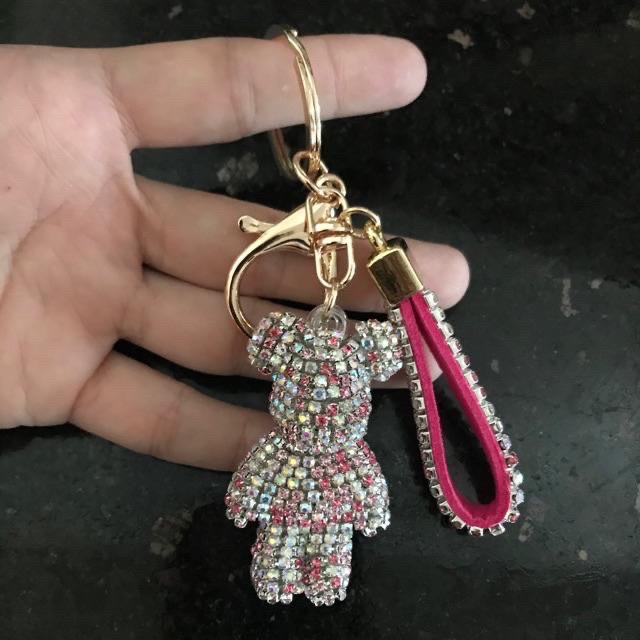 Móc khoá gấu đính đá siêu sáng