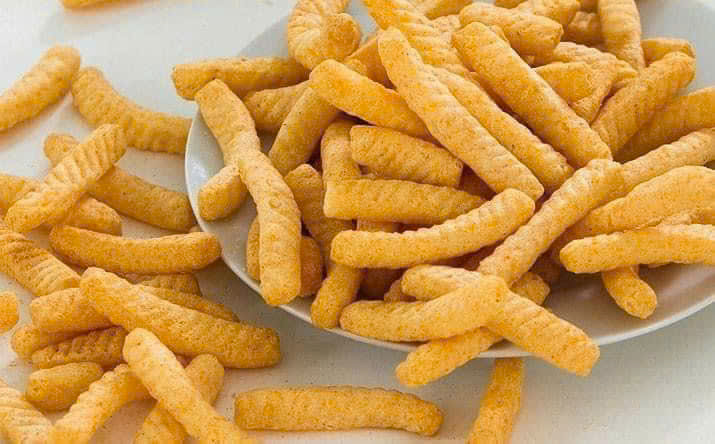 (Lốc 12 gói) Bánh Snack Tôm Ruaypuan Thái Lan 17g/ gói -
