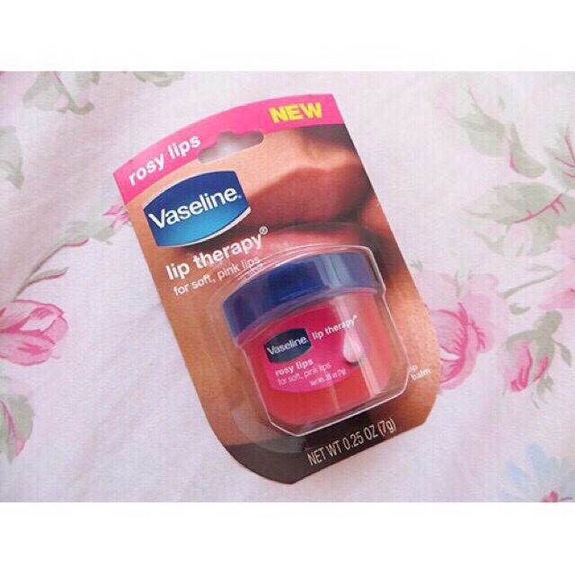 Hũ dưỡng môi Vasaline làm hồng môi