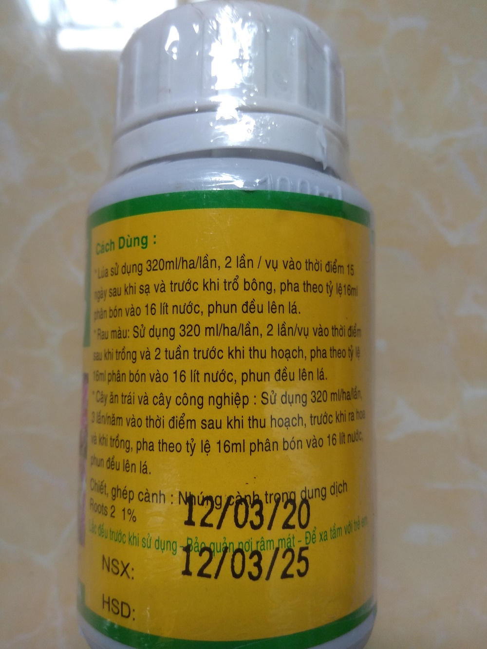 [HCM]Phân bón lá hữu cơ sinh học ROOTS 2 - chai 100 ml