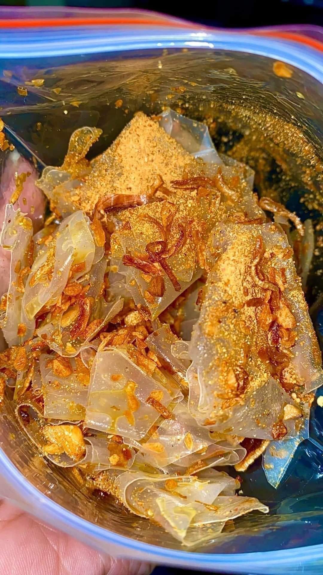 Bánh tráng phơi sương sate hành phi