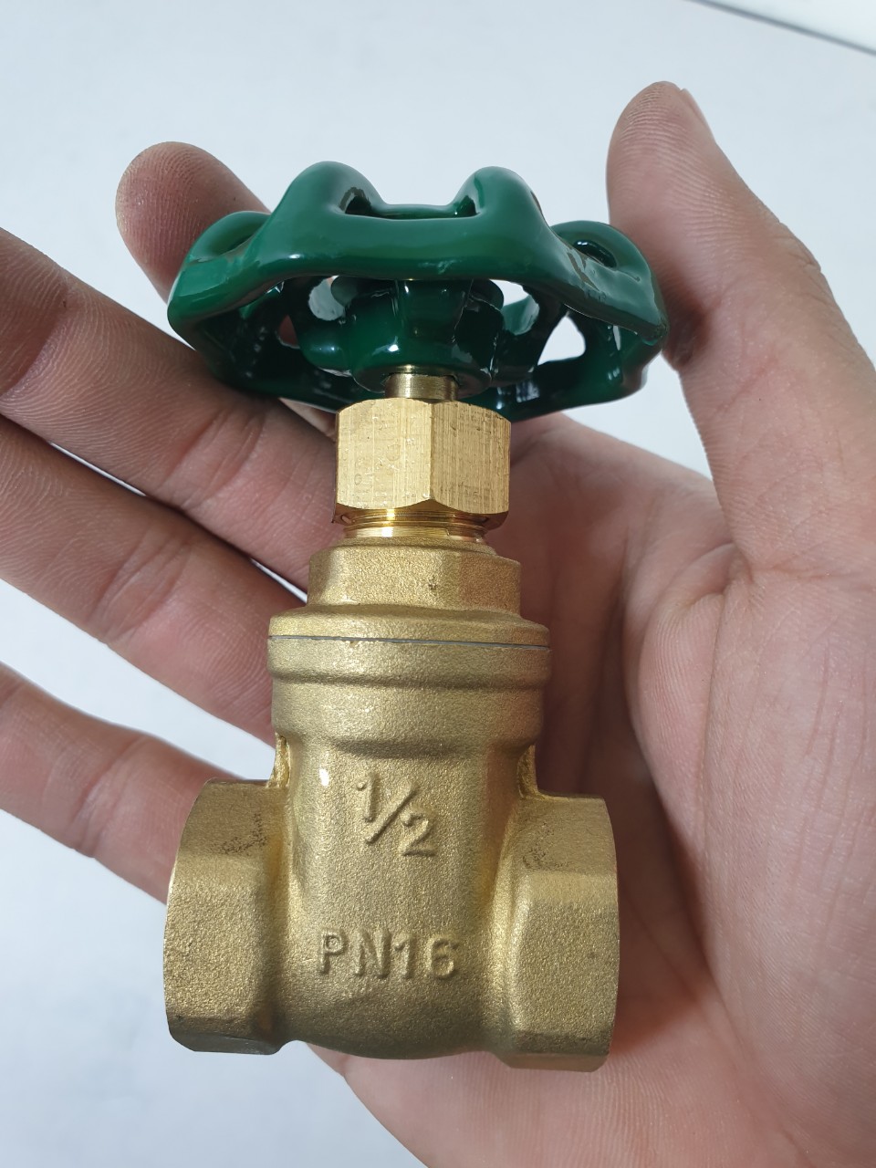 Van cửa đồng, Van khoá nước tay vặn đồng thau PN16 răng trong 21mm, 27mm