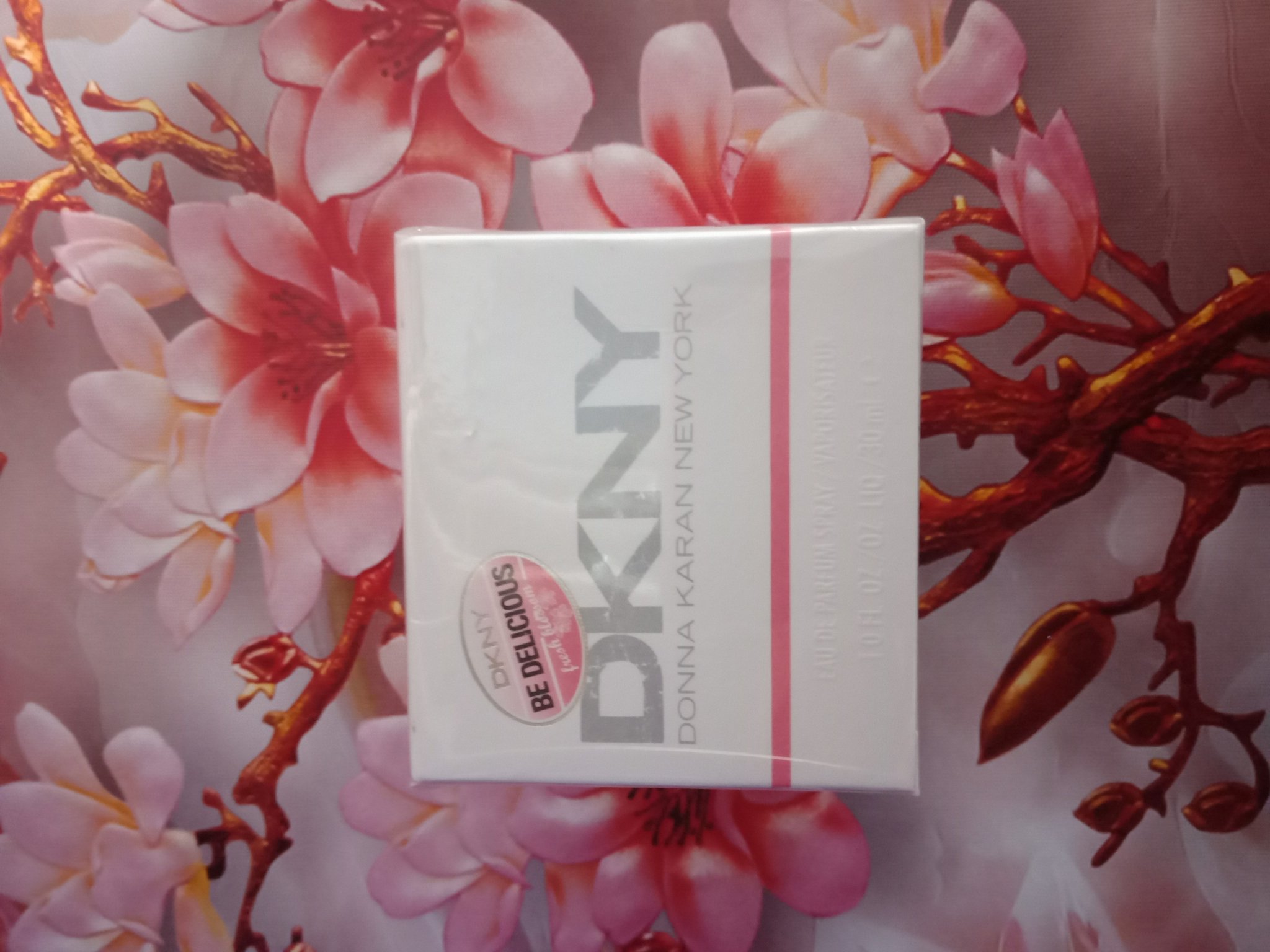 Nước hoa nữ DKNY Be Delicious Fresh Blossom 30ml (Eau de parfum)