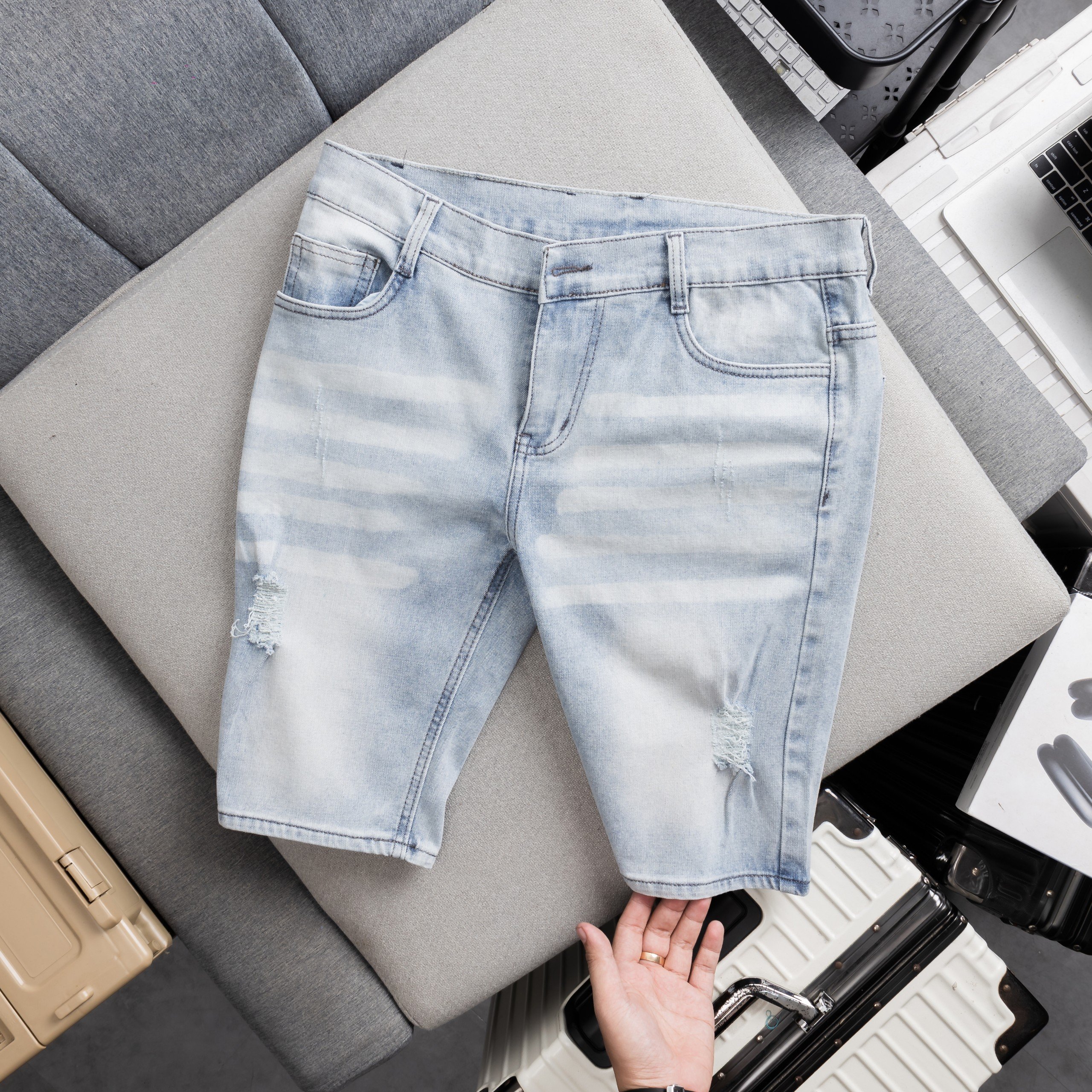 QUẦN JEAN SHORT NAM HNK05 QUẦN BÒ SHORT NAM CO GIÃN TỐT KHOÁ KÉO NÚT GÀI HÀNG MỚI HÌNH THẬT