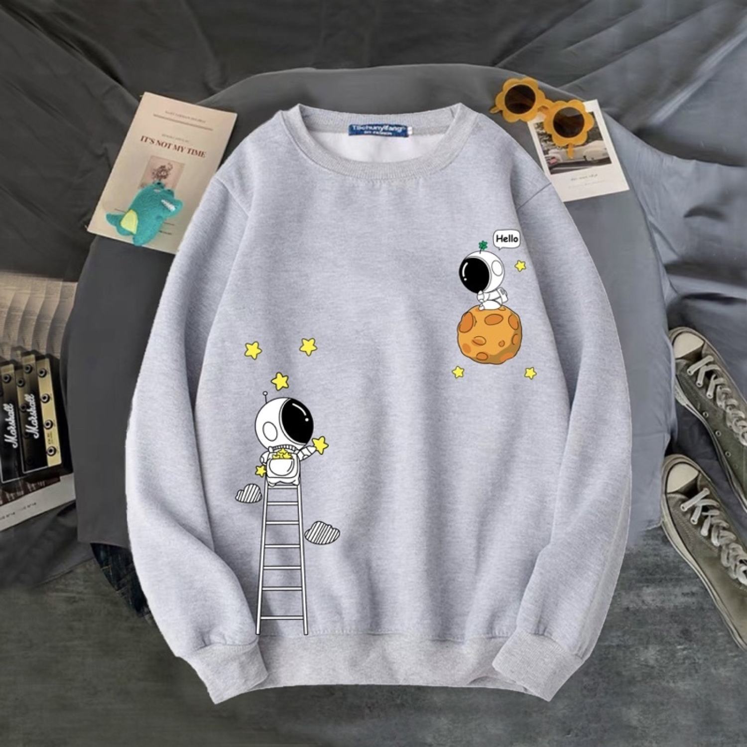 [Hoàn Tiền 15%] Áo sweater in phi hành gia leo thang siêu xinh (có 14 màu lựa chọn)
