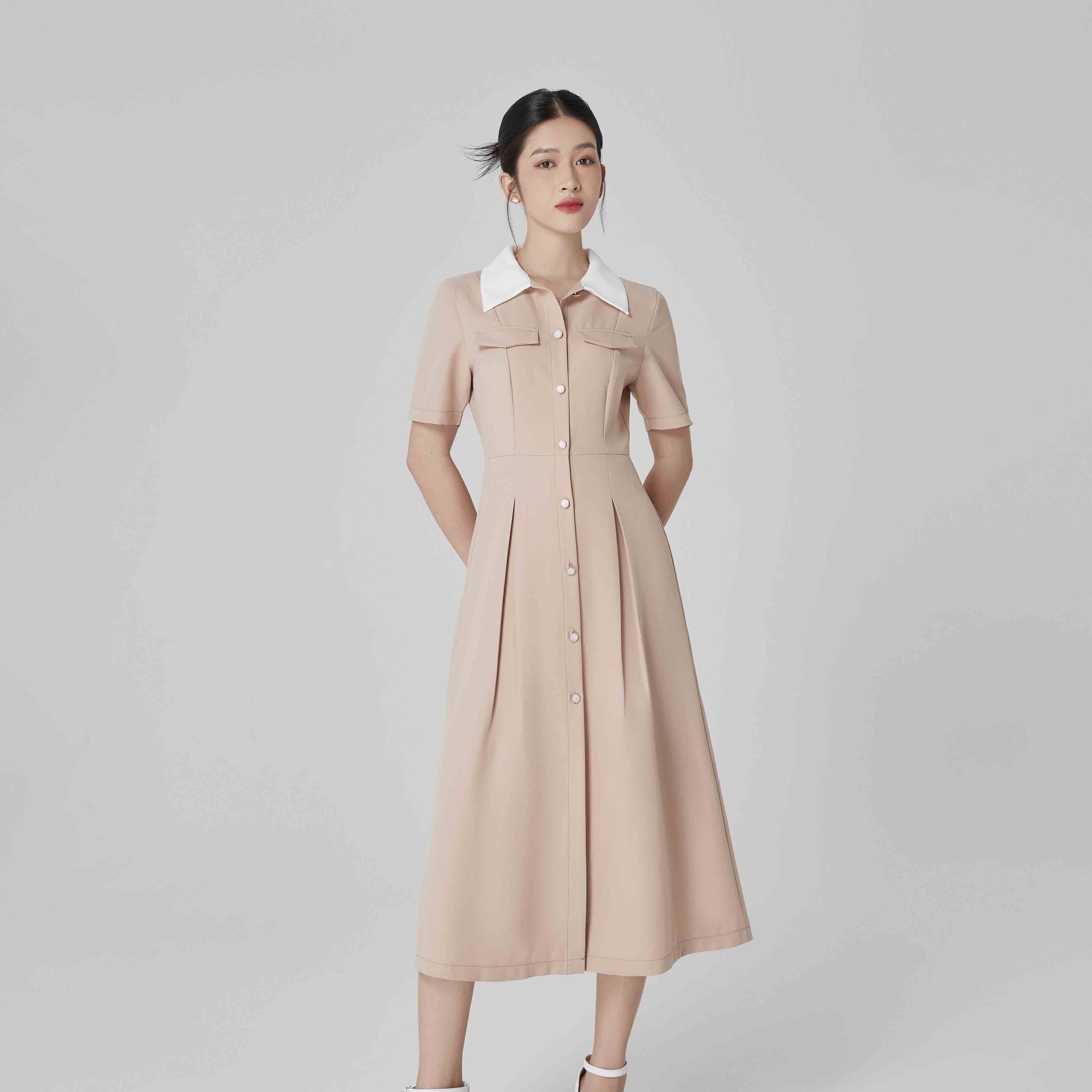 Đầm Maybi gài nút ôm bố thái