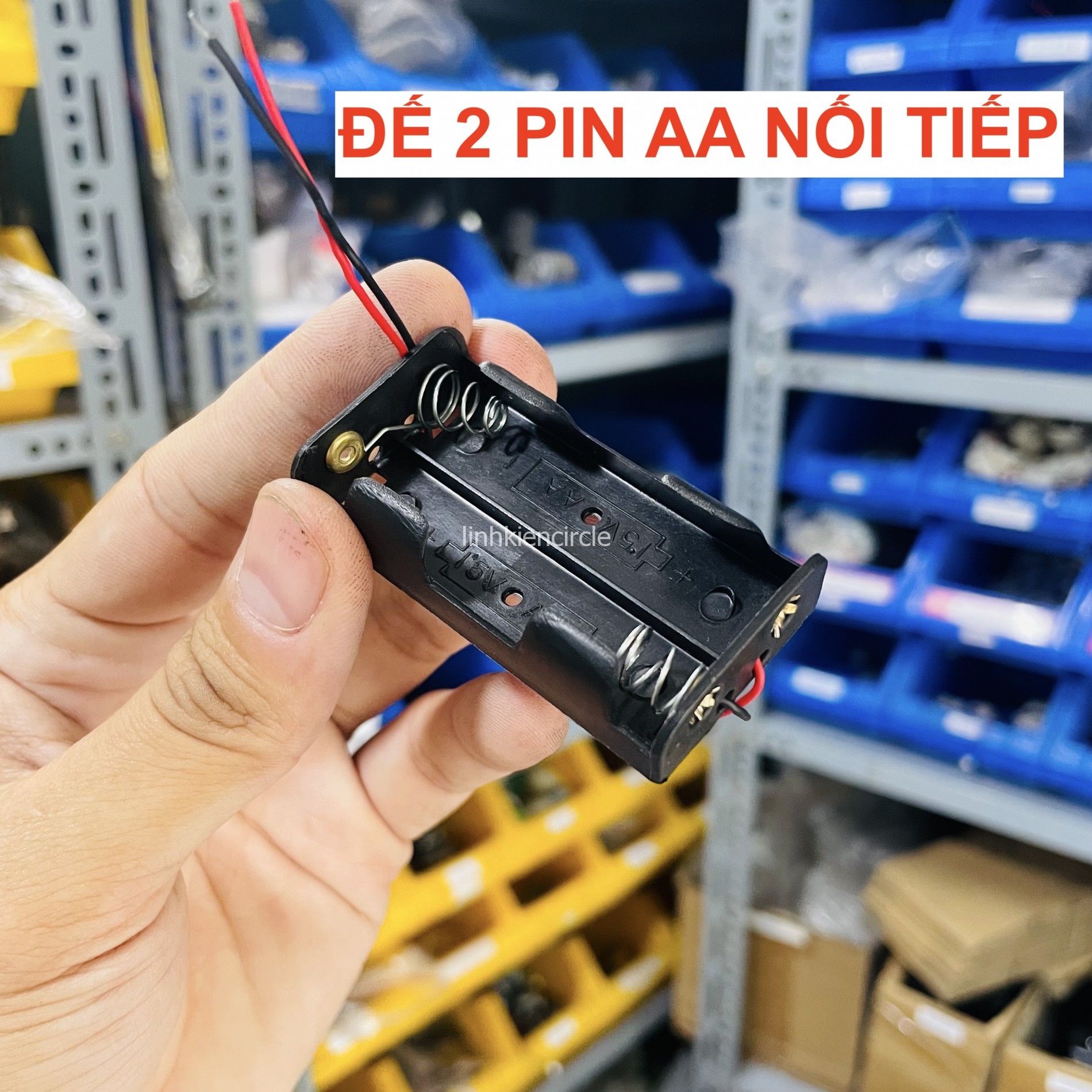 ● Đế khay pin AA 2 pin nối tiếp 3V