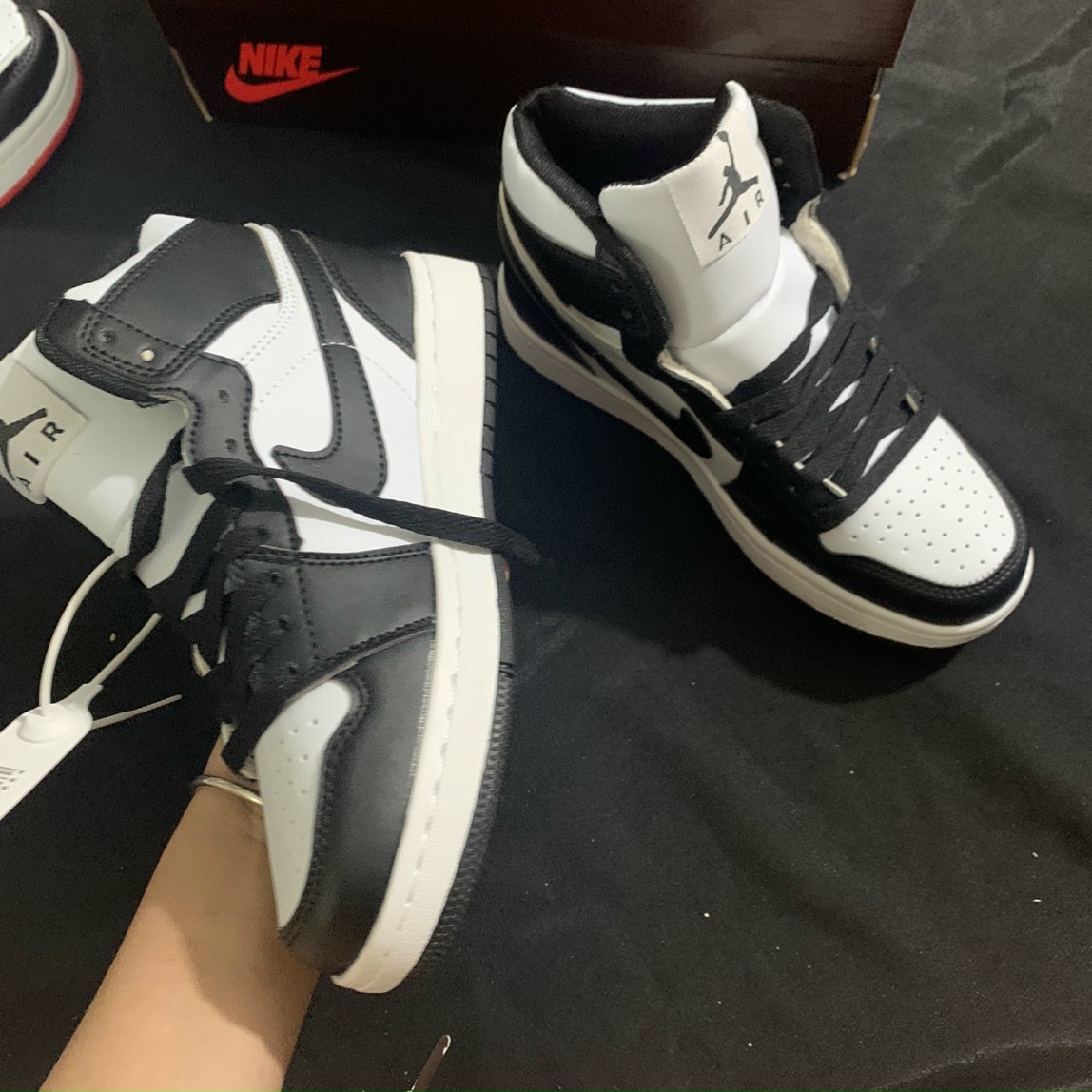 Giày Sneaker Thể Thao Air JDF1 Đen Trắng - Nam Nữ
