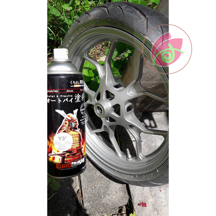 Y3 Samurai Motorcycle Spray Paint in Metallic Silver