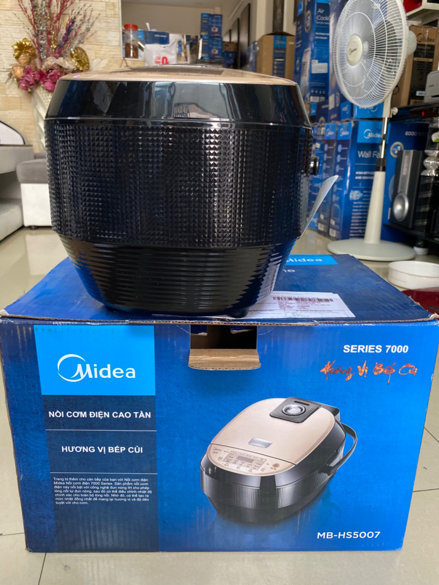 Nồi cơm cao tần IH midea