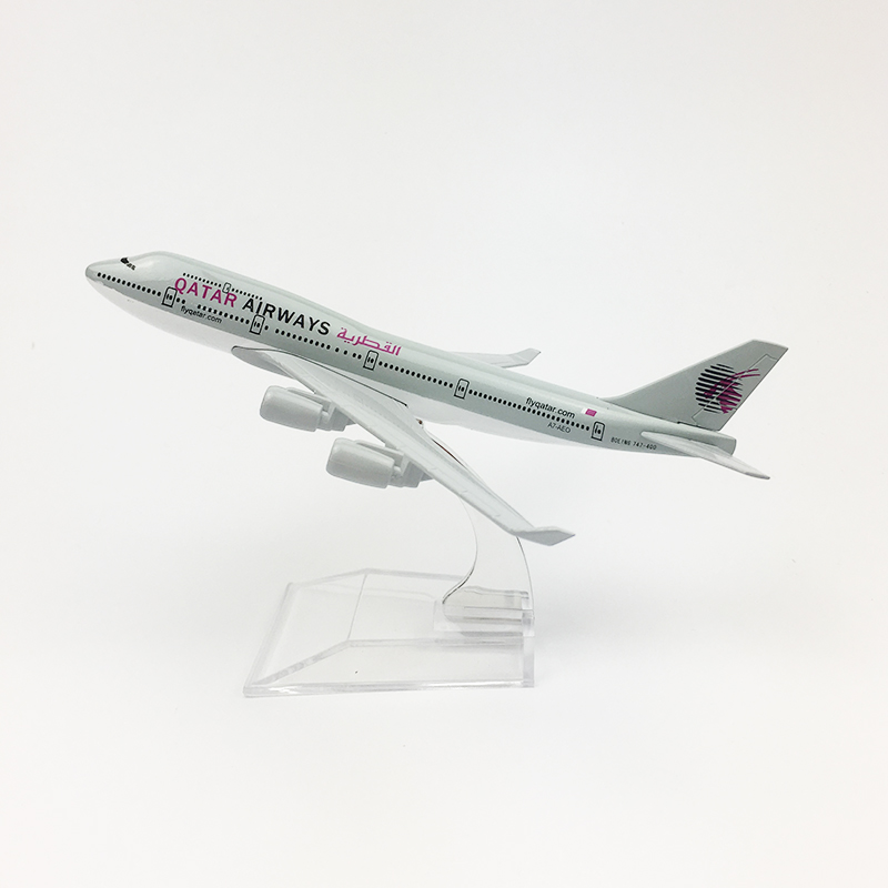 Mô hình máy bay Qatar b747 16cm