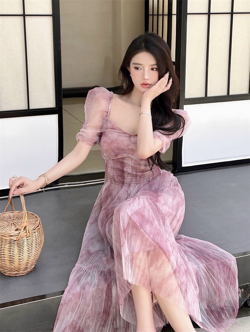 Đầm maxi tím hồng cổ vuông tay bồng