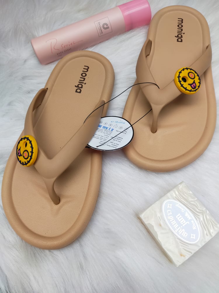 [HCM]Dép kẹp mặt cười Moniga (Thái Lan chính hãng)