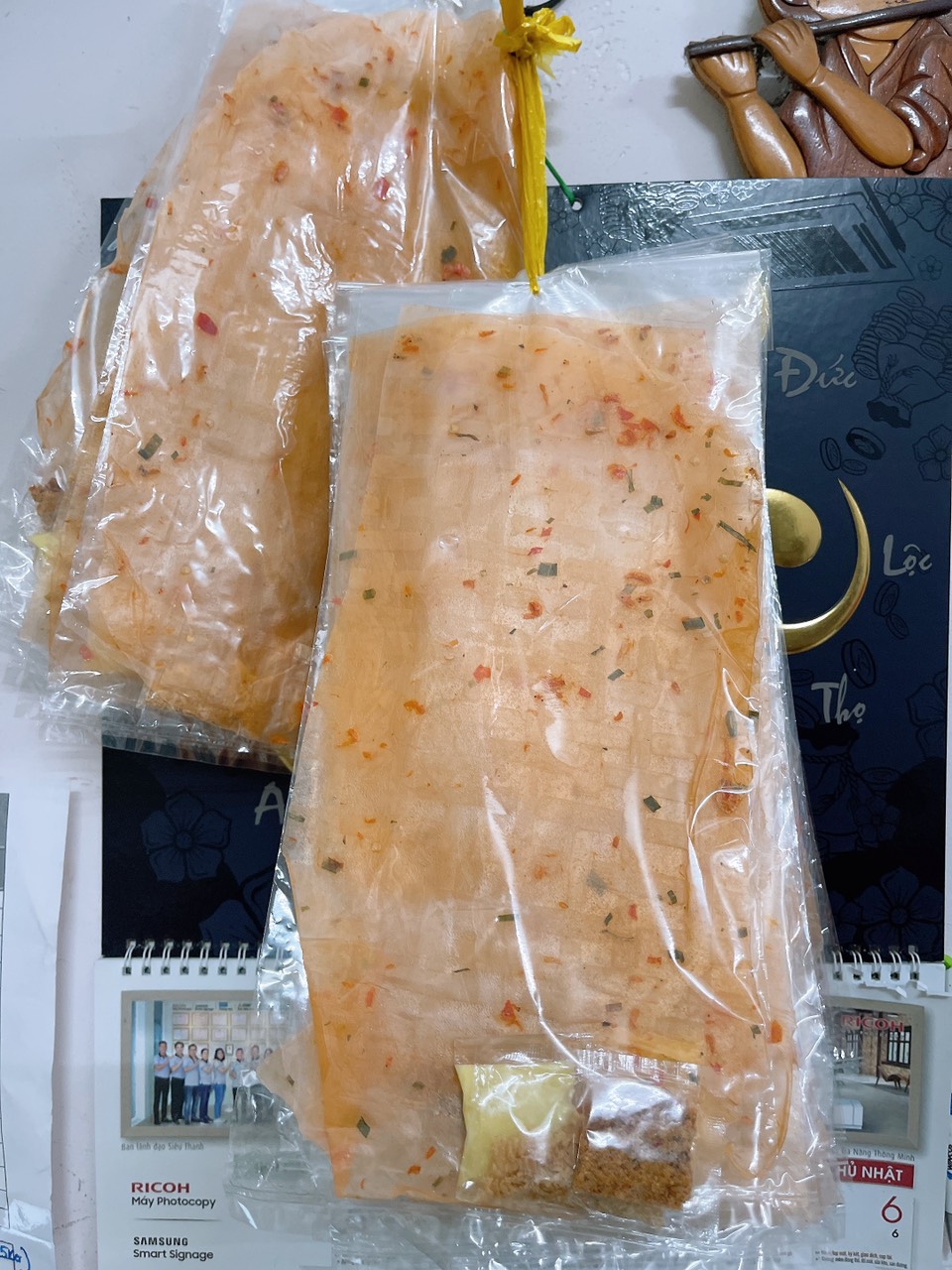 1 xâu bánh tráng cuốn bơ 10 bịch