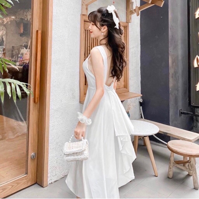 Đầm trắng bèo sau