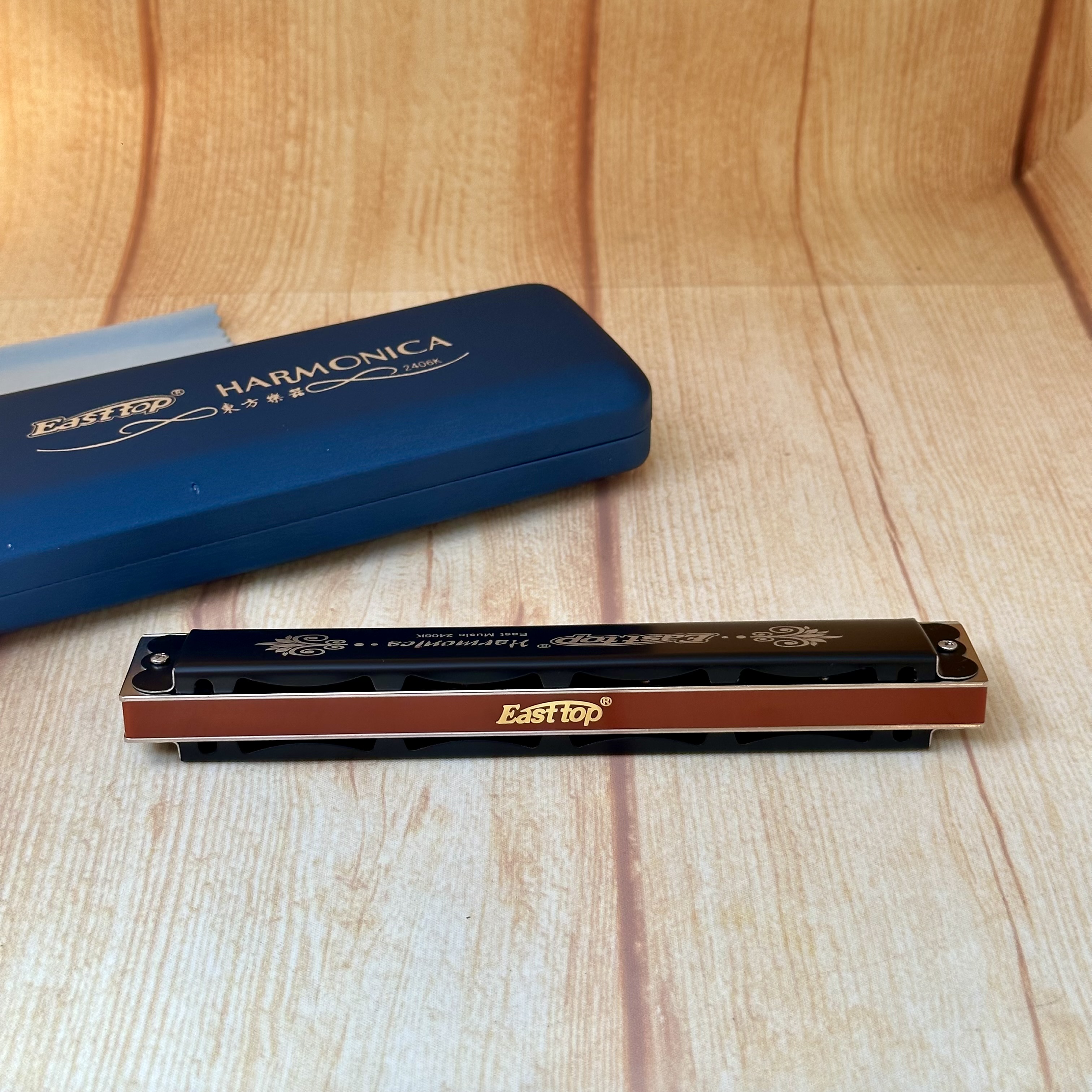 Kèn Harmonica Tremolo 24 lỗ T2406K chính hãng