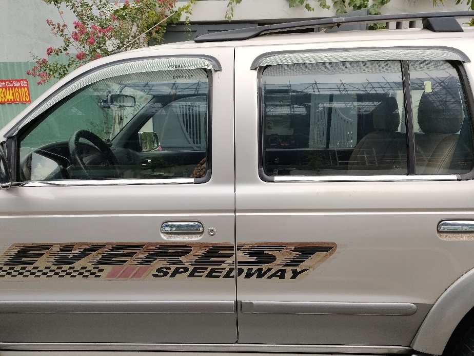 Bộ 4 Ốp viền chân kính INOX xe Ford Everest 2006-2015