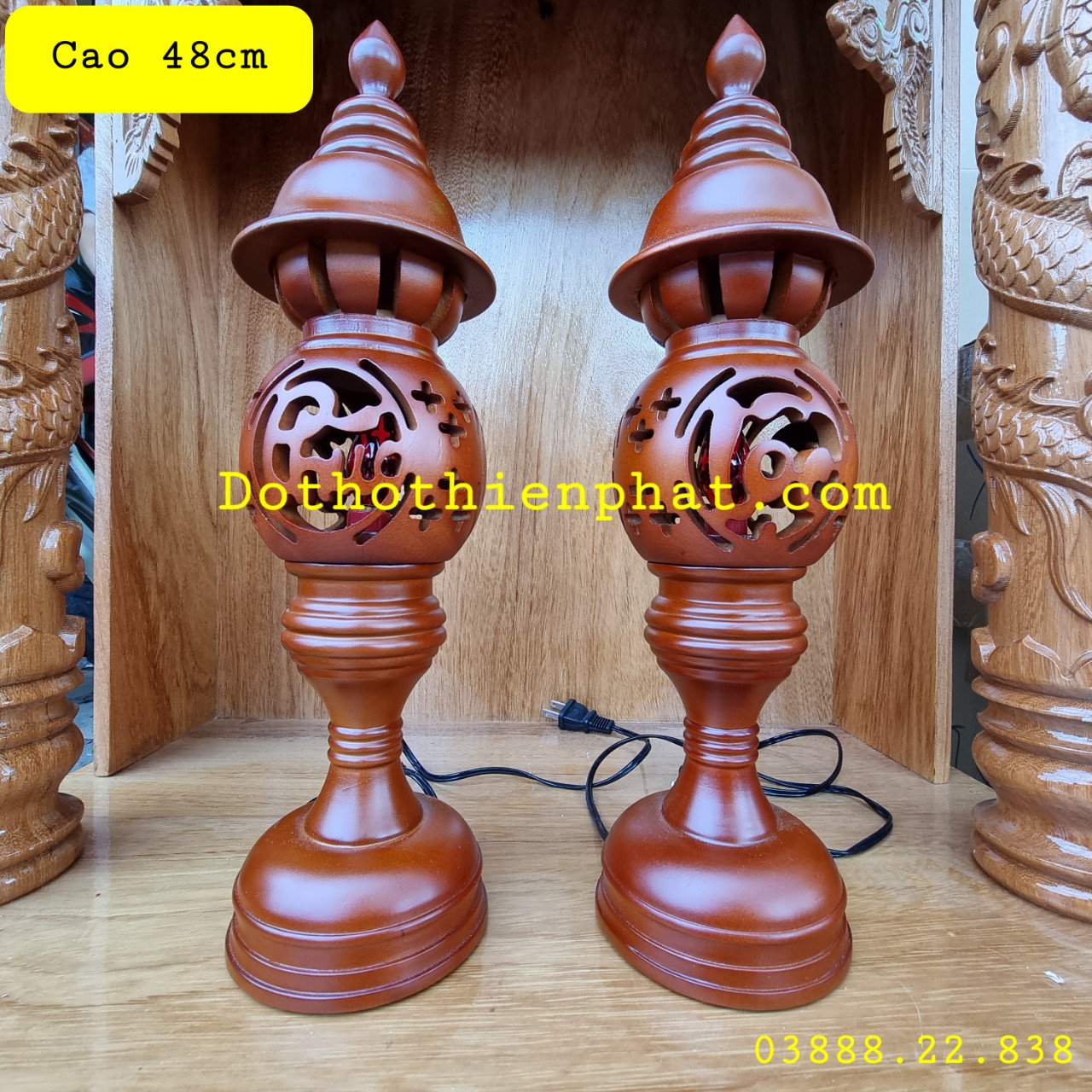 Cặp đèn thờ gỗ xà cừ cao 48cm phúc lộc thọ màu nâu mẫu mới