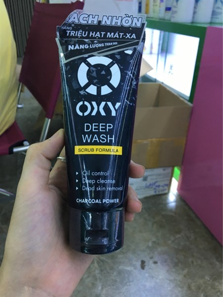 Sữa rửa mặt chiết xuất than tre OXY Deep Wash Scrub Formula 100ml