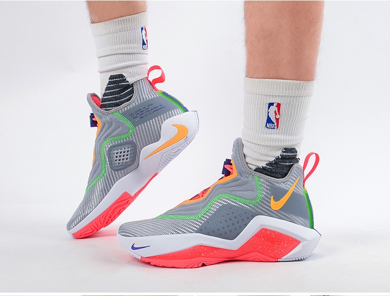 Nike Lebron Soldier 14 EP ‘Hare’ CK6047-001