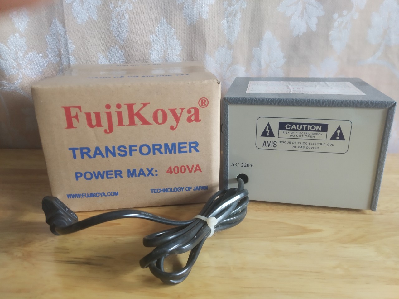 [HCM]Biến áp FujiKoya 400VA