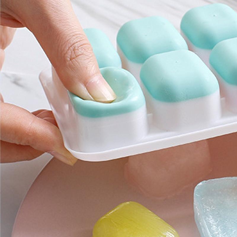 Khay Làm Đá Silicon Có Nắp Đậy 14 Viên