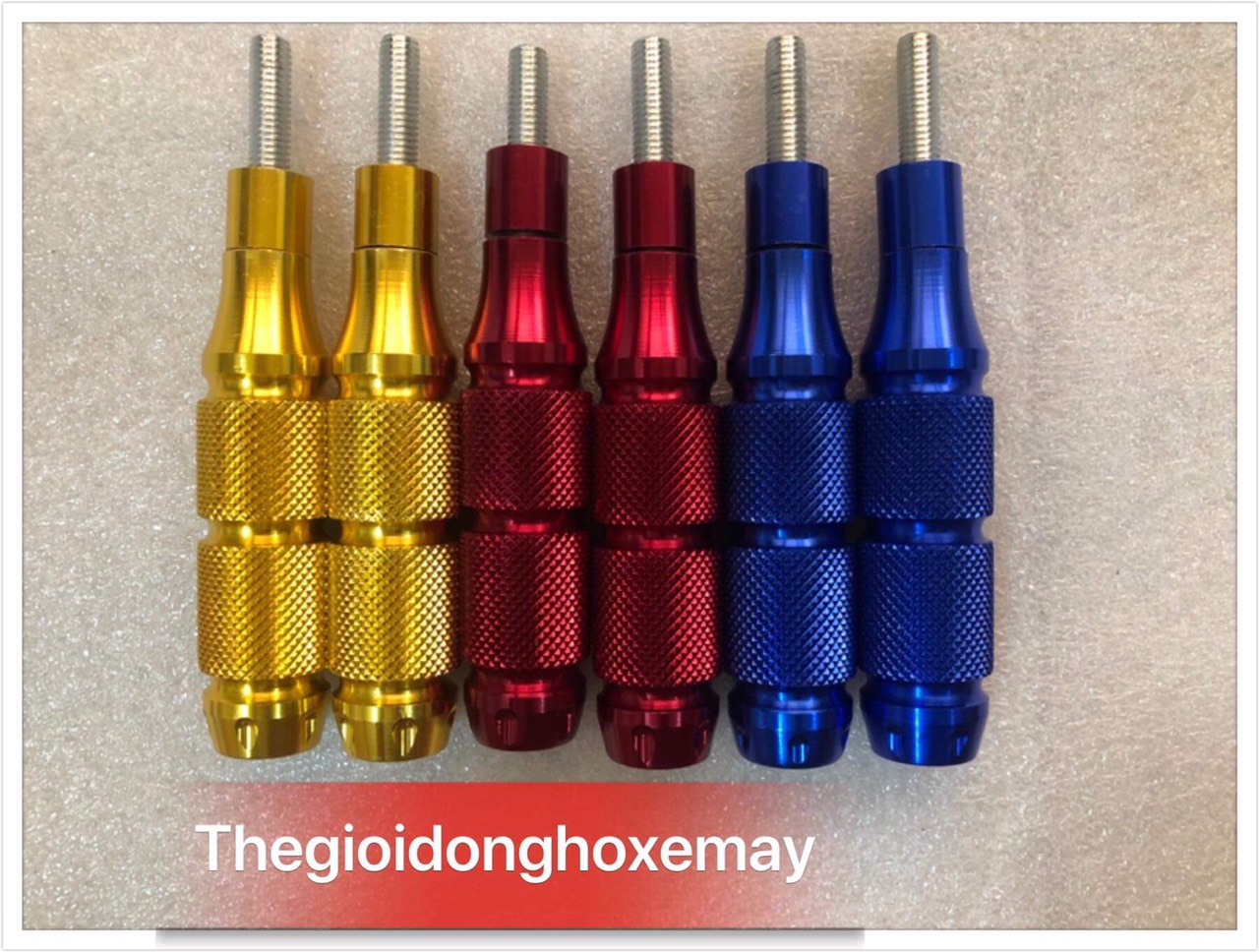 Chống đổ sau xe máy nhôm CNC 1 cặp