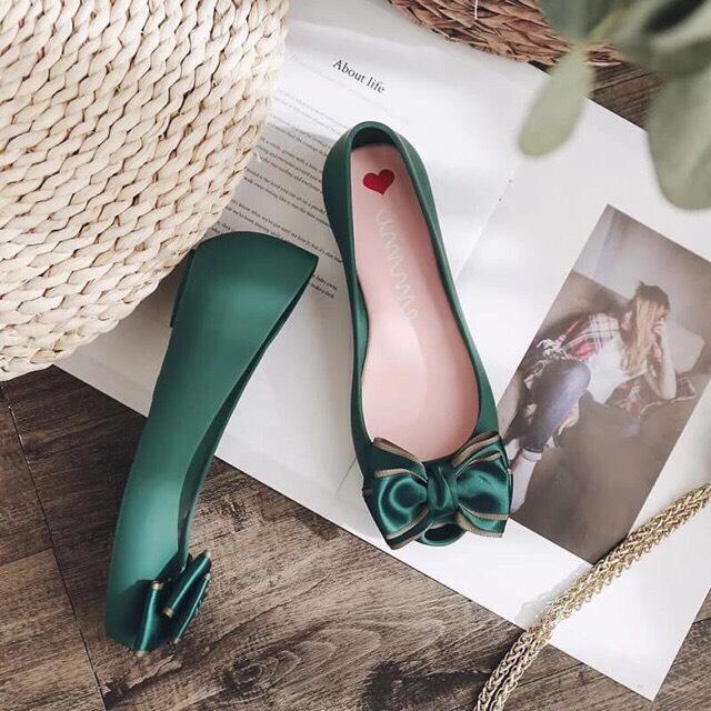 Giày búp bê nhựa thái thơm (fullbox) form nhỏ .