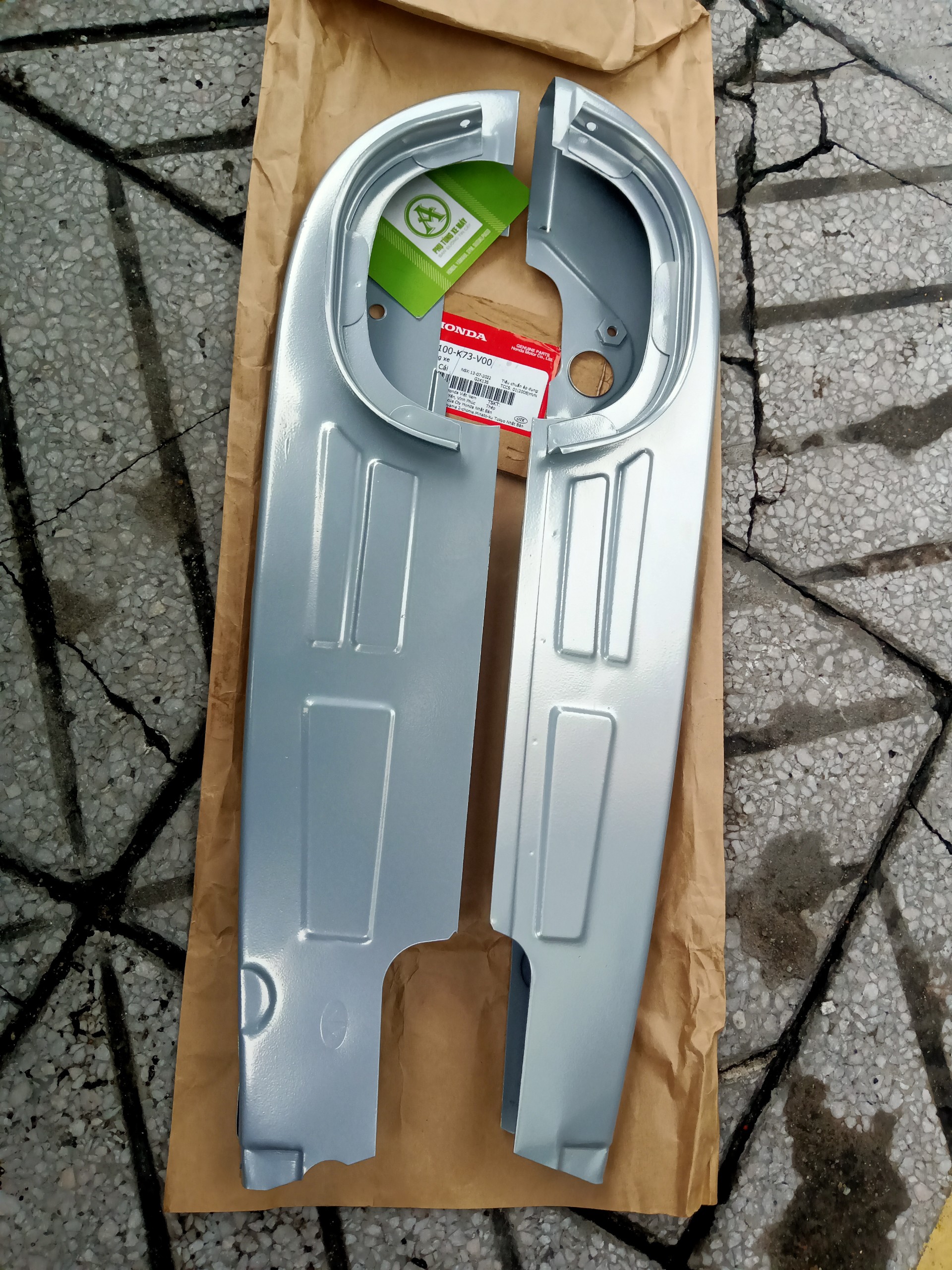 Hộp bảo vệ xích xe cup 81