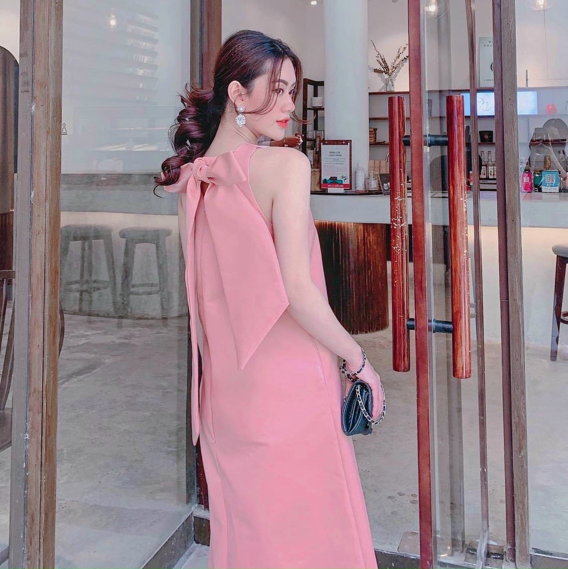 Đầm váy suông sát nách nơ sau 2 màu