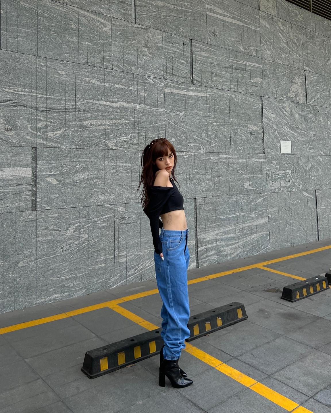 Quần jeans jogger nữ, là min - JOGGER JEANS