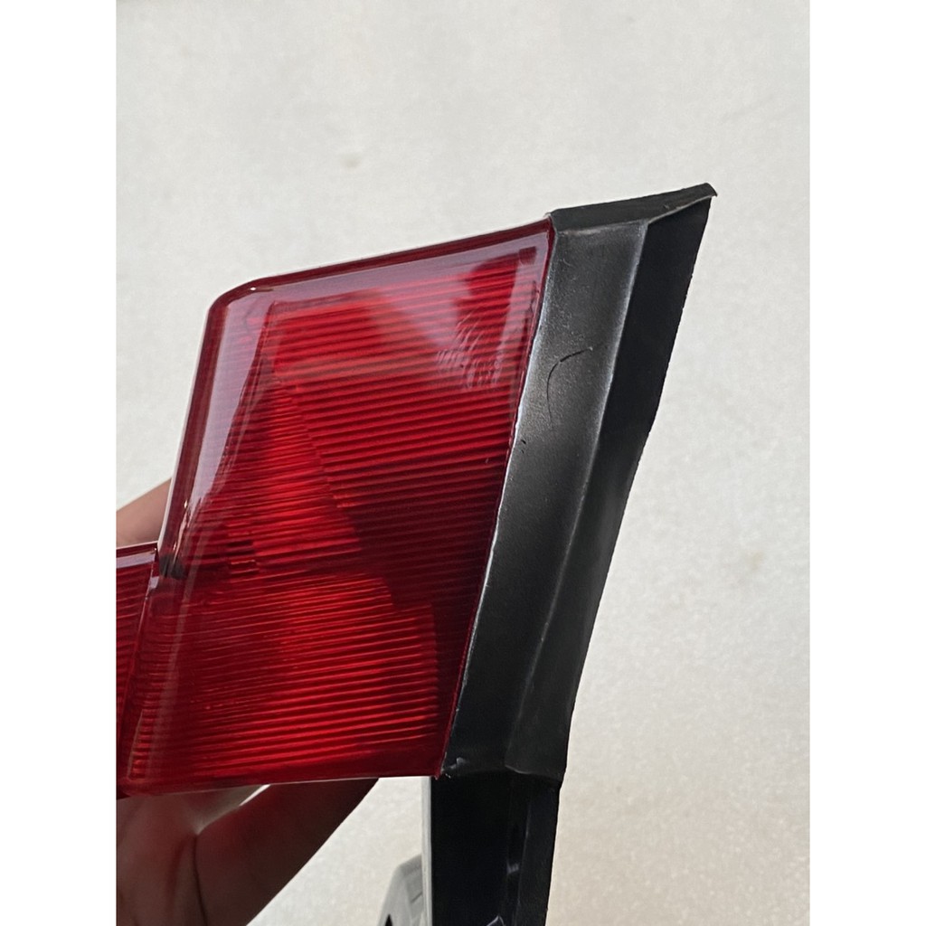 ĐÈN HẬU XE CUP 82