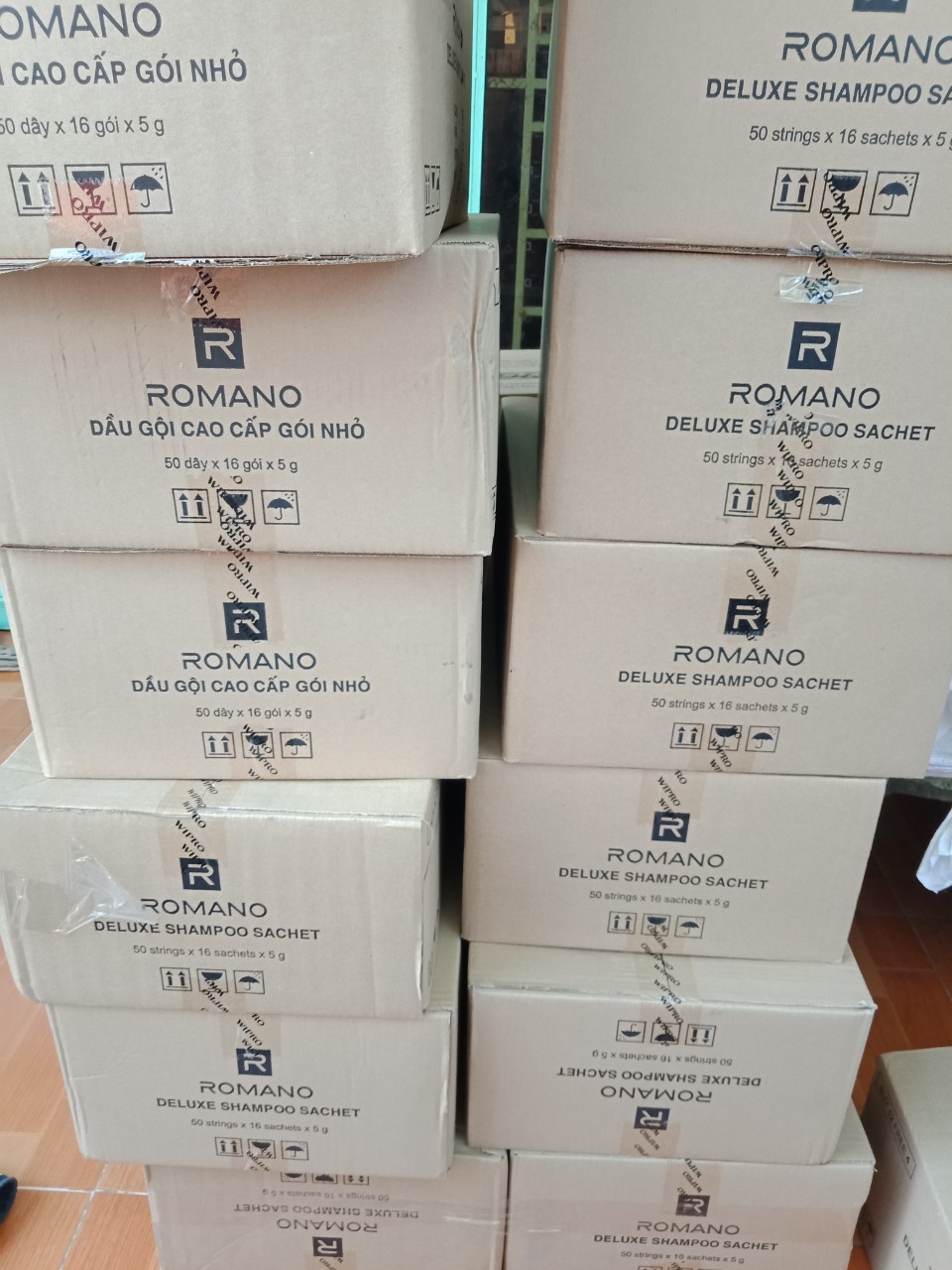 14 gói Dầu gội dầu Romano 5g/gói