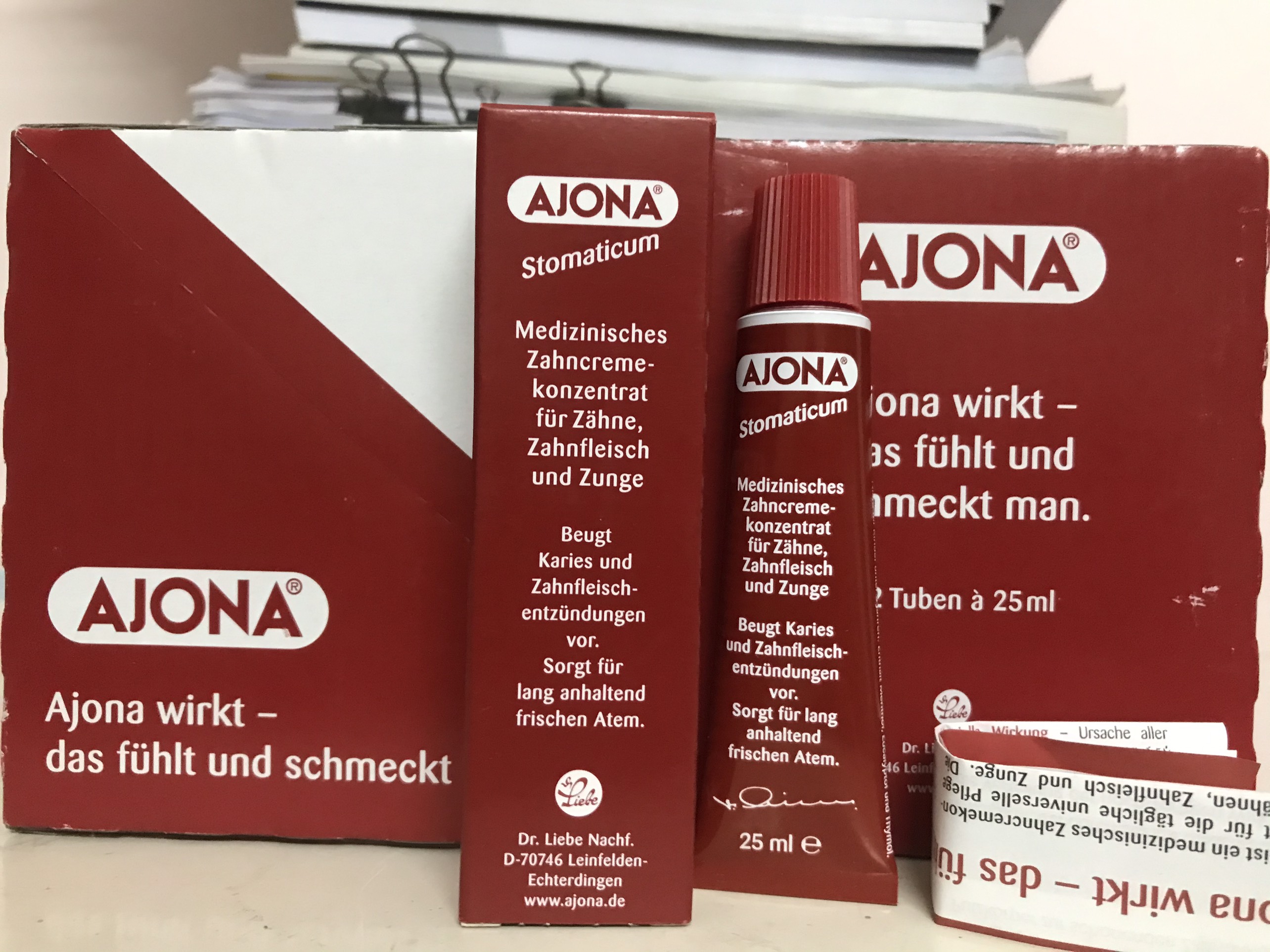 Kem đánh răng y tế AJONA cô đặc