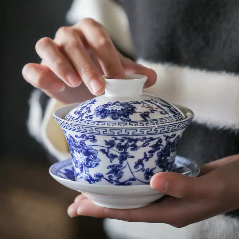 chén trà sứ đức cảnh
