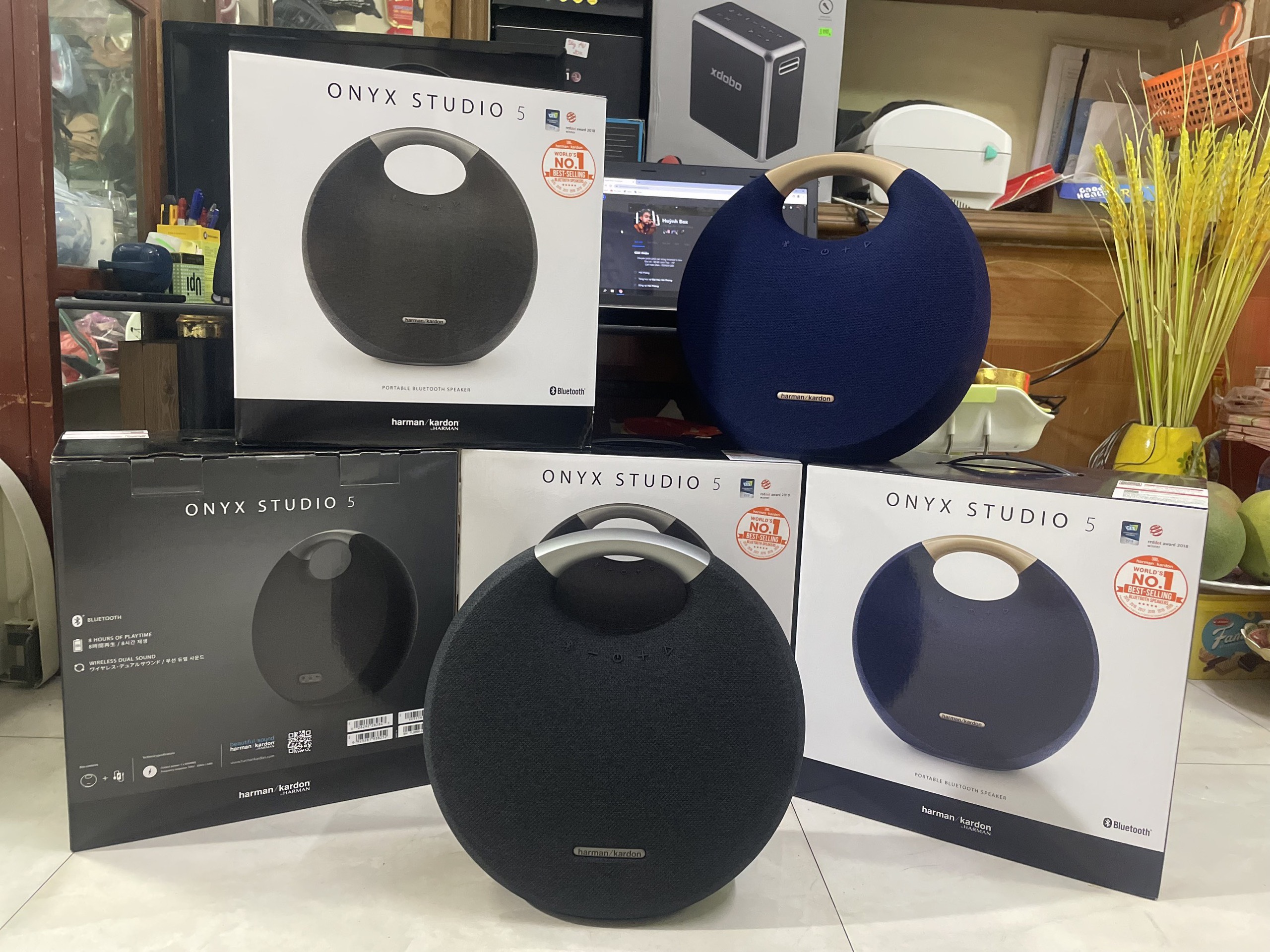 Loa harman kardon onyx studio 5