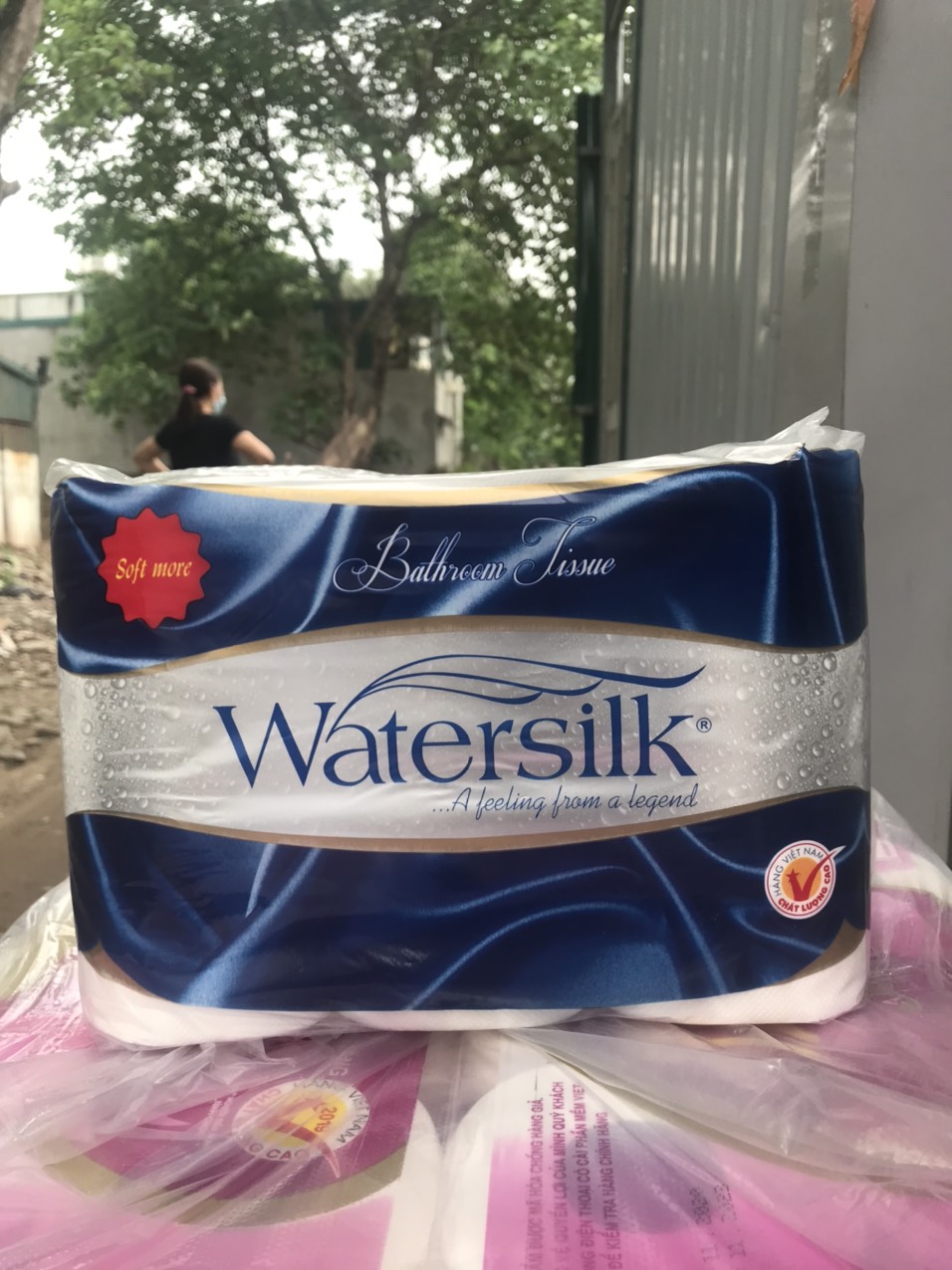 Giấy Vệ Sinh Watersilk Bịch 12 Cuộn loại 1