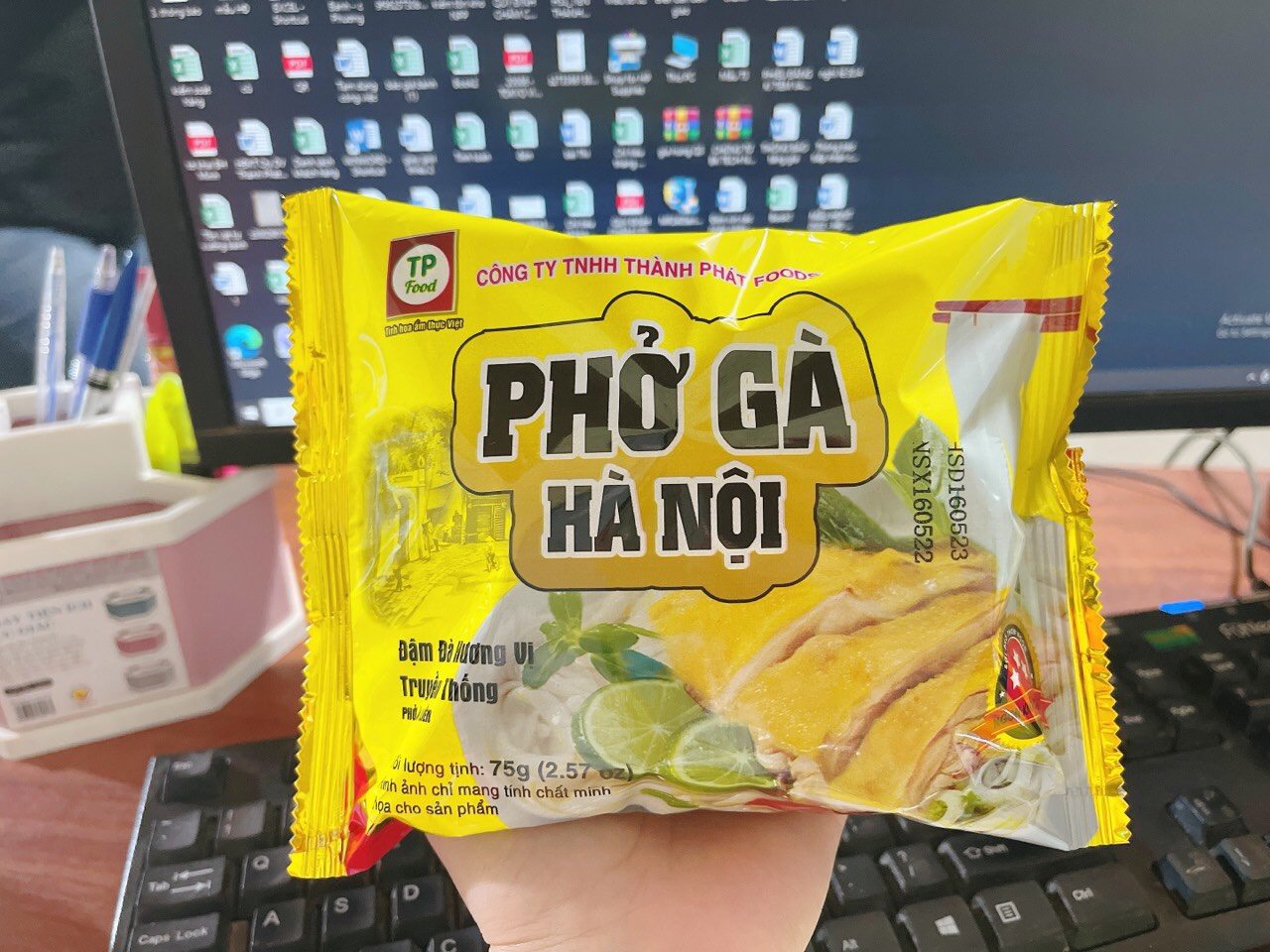 Thùng 30 gói phở Gà Hà Nội 75g