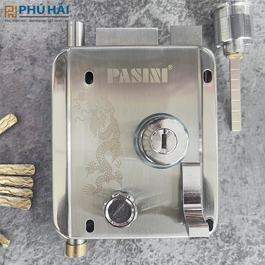 Khóa cổng M699-1 bằng Pasini (bộ)