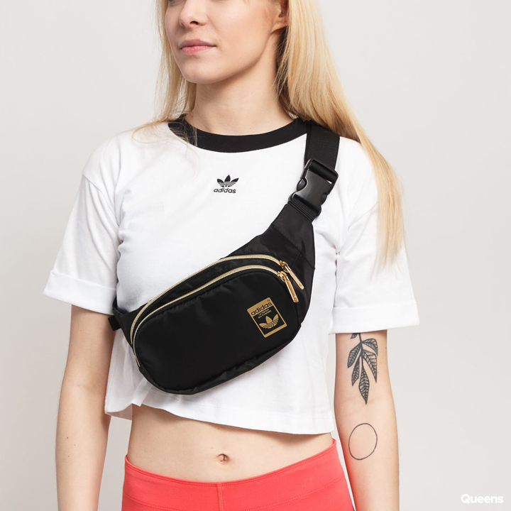 Túi đeo chéo thời trang logo 3 lá Superstar Black Gold Waist Bag