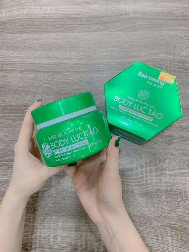 KEM BODY LỤC TẢO HÀN QUÔC TRẮNG DA