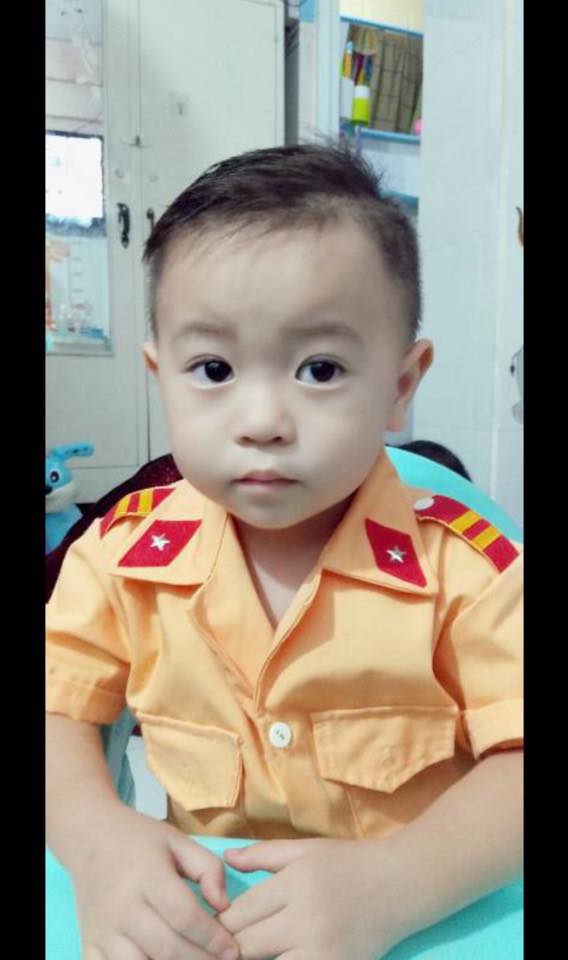 Bộ quần áo công an cho bé - Không PK