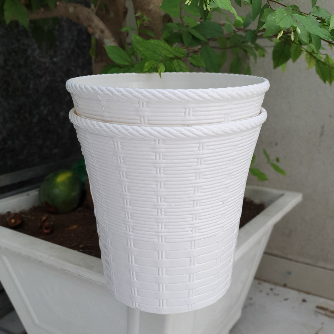 [HCM]Bộ 2 chậu mây đan hai lớp trồng hoa màu trắng 26x26cm