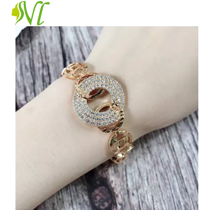 Lắc tay Titan nữ lắc kiểu nữ đẹp mạ vàng 18k dự tiệc cá tính mạnh - Người Đẹp Vì Lụa